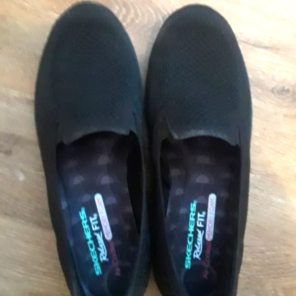 Skechers relaxed fit shoes
